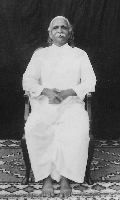 Swami Kavalayananda